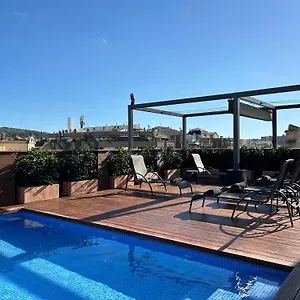 Otel Chi, Barselona