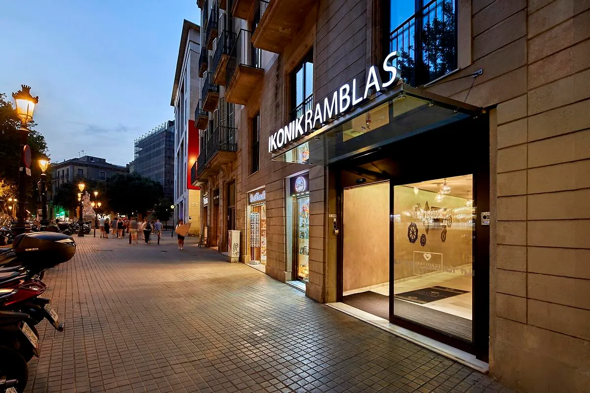 Ikonik Ramblas Barcelona 4*,